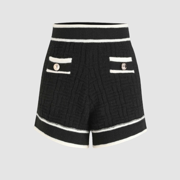 NWT Cider Black Knit mid waisted pattern shorts with with buttons size M - Picture 1 of 11